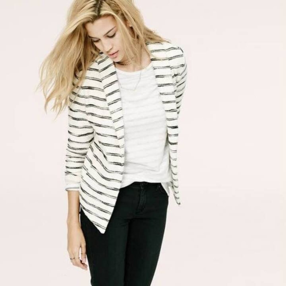 Lou and Grey Soft Striped Blazer